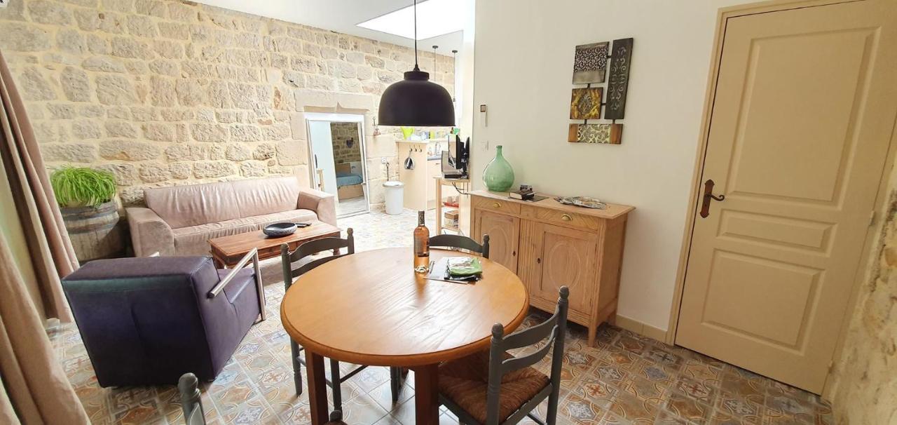 Mas Le Corbery Apartment Largentiere Bagian luar foto