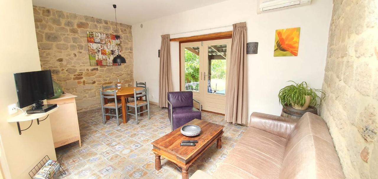 Mas Le Corbery Apartment Largentiere Bagian luar foto